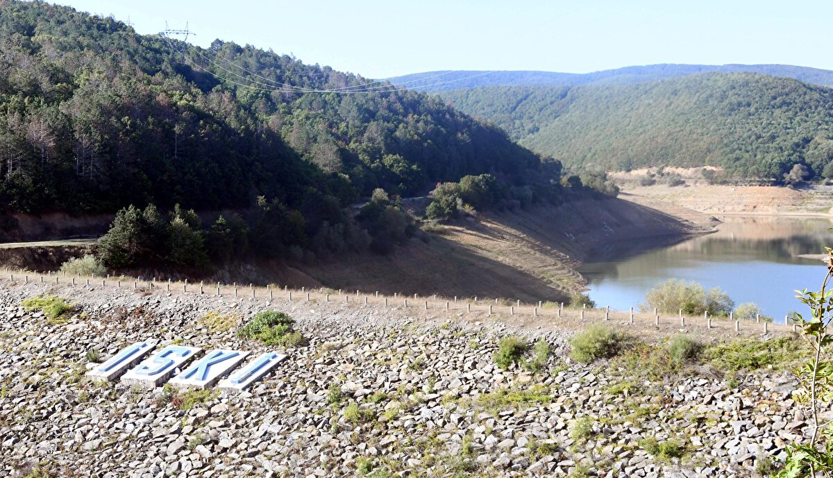 15 Eylül itibariyla barajlardaki doluluk oranları şöyle:<br><br>Ömerli 55,65<br>Darlık 40,29<br>Elmalı 16,98<br>Terkos 13,21<br>Alibey 17,55<br>Büyükçekmece 5,69<br>Sazlıdere 11,05<br>Istrancalar 22,87<br>Kazandere 5,84<br>Pabuçdere 3,73