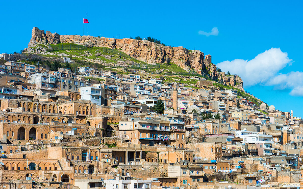 Mardin<br>2020 nüfusu 854 bin 716 kişi. Geçen yıla göre 15 bin 938 kişi arttı.