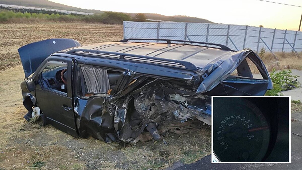 Kaza, sabah saatlerinde Keşan-Gelibolu kara yolu üzerindeki İzzetiye Kavşağı yakınlarında meydana geldi. 