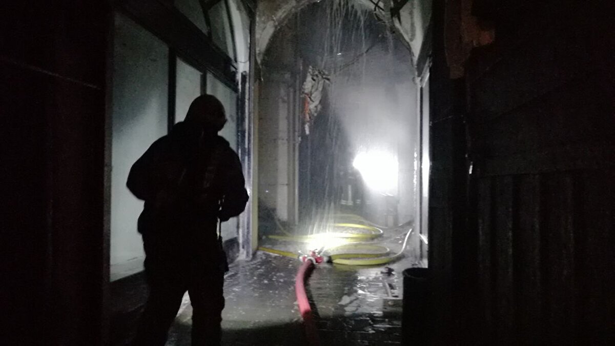 Yangın, ekiplerin çalışmasıyla söndürüldü.<br><br>