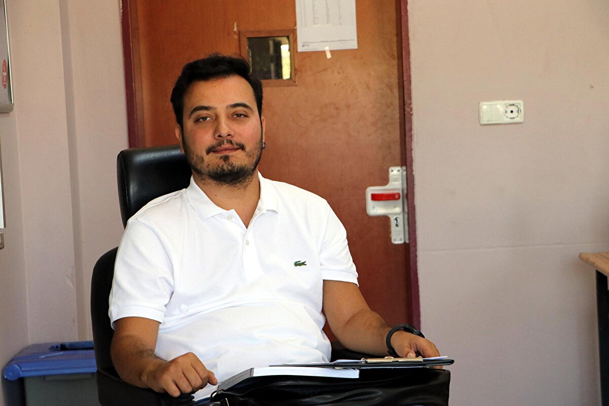 Boynundan ağır yaralanan Garip, omurilik felci geçirdi. Okulu bırakmak zorunda kalan Garip, Edirne'de Trakya Üniversitesi Tıp Fakültesi Hastanesi'nde iki ameliyat geçirdikten sonra fizik ve rehabilitasyon sürecine başladı.