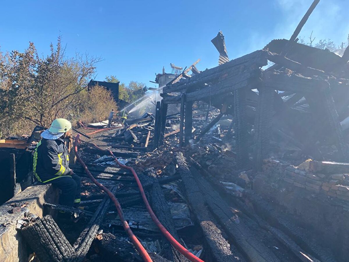 İhbar üzerine köye gelen Taşköprü Belediyesi itfaiye, Orman Bölge Müdürlüğü ve İl Özel İdaresi ekipleri yangına müdahale etti.<br><br>