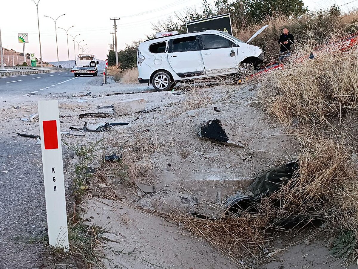 İsmail ve Naile Yılmaz'ın cenazeleri ise savcılık ve jandarma ekiplerinin incelemesinin ardından hastane morguna kaldırıldı.<br>