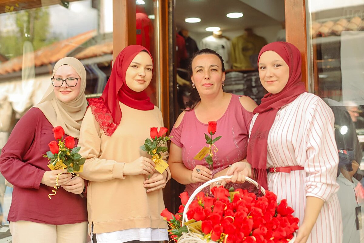 Etkinlik çerçevesinde, kitap tanıtımları, sergiler ve mevlit programları düzenlenecek.