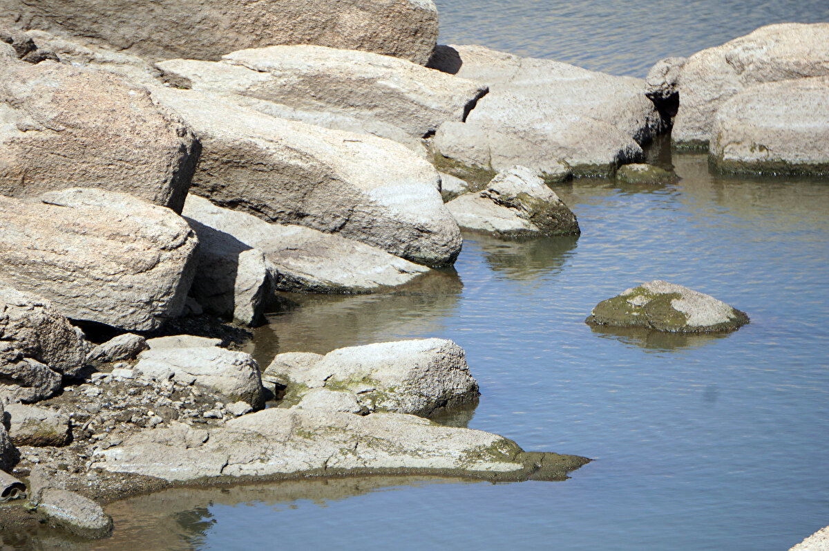 Devlet Su İşleri (DSİ) 11. Bölge Müdürlüğü verilerine göre, barajın su seviyesi yüzde 16 olarak ölçüldü. 