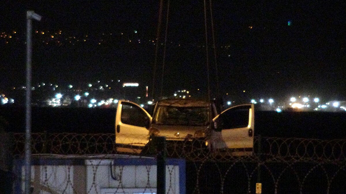 Kaza, saat 20.00 sıralarında Gebze ilçesine bağlı Eskihisar Feribot Durağı'nda meydana geldi. 