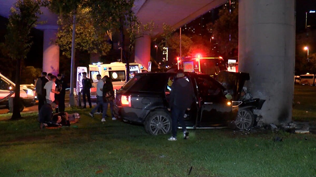 Tedavi altına alınan cipin sürücüsü F.T.'nin sağlık durumunun ciddiyetini koruduğu öğrenildi. Polis ekipleri ikinci bir kaza yaşanmaması için yolda önlem aldı. Kazaya karışan cip çekici yardımıyla bulunduğu yerden kaldırıldı.