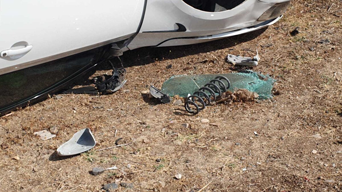 Kaza, sabah saatlerinde Diyarbakır Kırsal Büyükkadı Mahallesi yolunda meydana geldi.