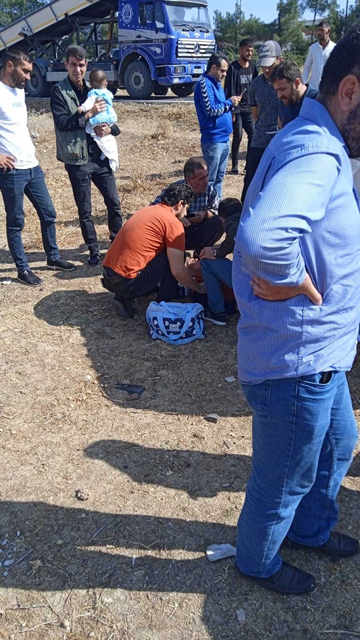 Yaralılar, ilk müdahalenin ardından Dicle Üniversitesi Tıp Fakültesi Hastanesi ve Gazi Yaşargil Eğitim ve Araştırma Hastanesi'ne kaldırılarak tedaviye alındı.