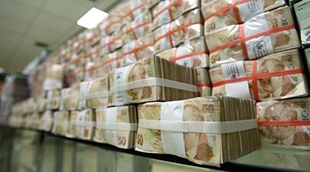 Siyasi partilere gelecek yıl yapılacak Hazine yardımı tutarları netleşti. AK Parti oy oranına göre Hazine yardımından en yüksek tutarı alacak.