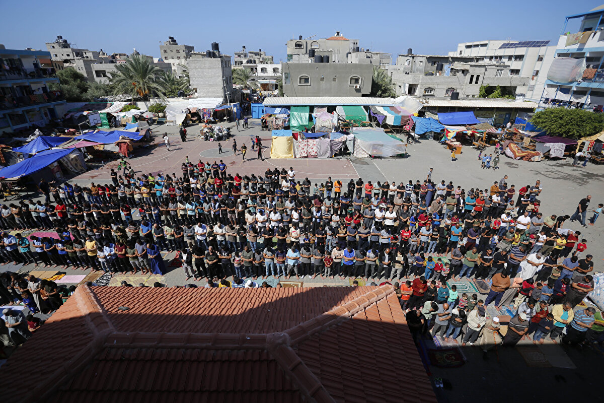 Gazze'de cuma namazı