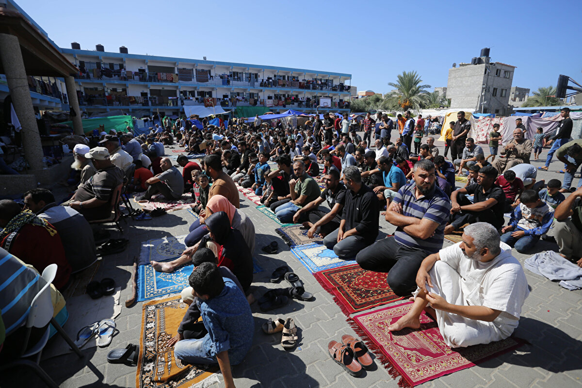 Gazze'de cuma namazı