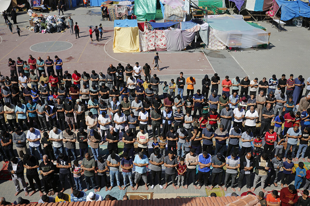 Gazze'de cuma namazı