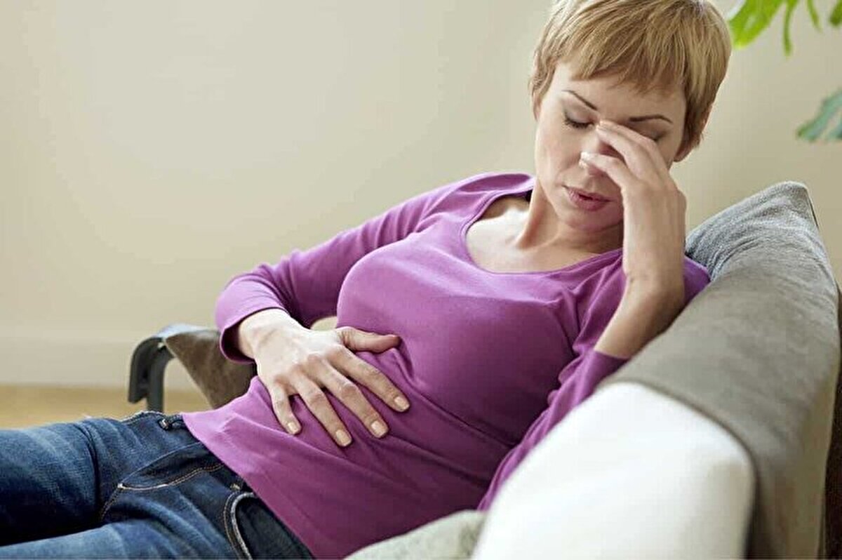 Bu durum, aynı zamanda koroner kalp hastalığı, anormal kalp ritimleri veya daha endişe verici olan kalp yetmezliği gibi durumları da içeriyor olabilir. Bu belirtilerden herhangi birine sahip olan kişilerin en kısa sürede doktorlarıyla konuşmaları tavsiye edilir.<br><br>