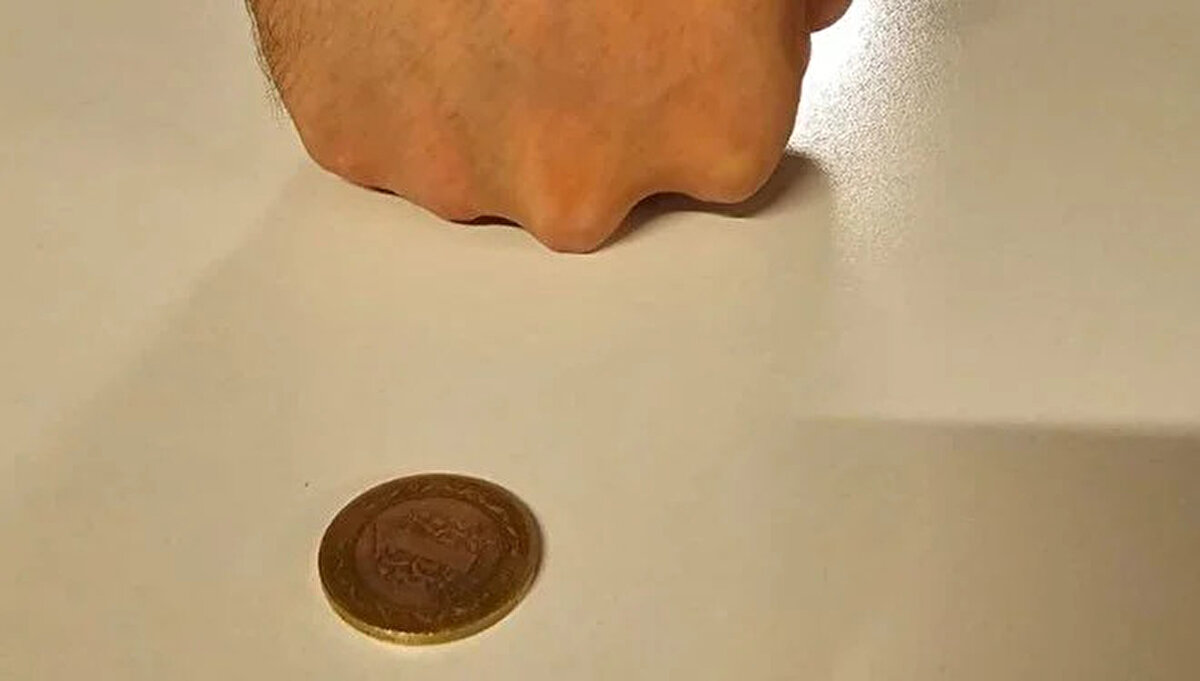 Uzmanlar söz konusu oyun nedeniyle çocukların ellerindeki eklemlerin ciddi ölçüde zarar görebileceğine dikkat çekiyor.