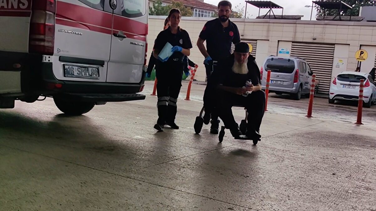 İddiaya göre, ev sahibi Ahmet Ö., kiracısı Selamettin K.'dan 1800 TL olan kirasını 3 bin 600 TL'ye yükseltmesini istedi. Kiranın, yasal sınır olan yüzde 25 oranında artması gerektiğini söyleyen Selamettin K.'nın, teklifi reddetmesi üzerine ikili arasında tartışma çıktı. Tartışmanın büyümesi üzerine Ahmet Ö., kiracısı Selamettin K.'yı önce darbetti, ardından da parmağını ısırdı. 