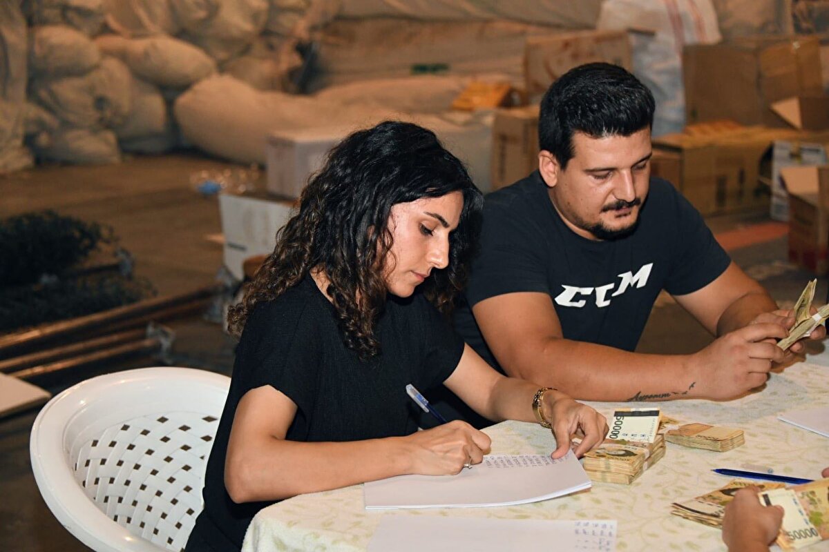 Yenişehir Belediye Başkanı Abdullah Özyiğit, merkezde görev yapan ekipleri tebrik etti.​​​​​​​​​​​​​​<br>