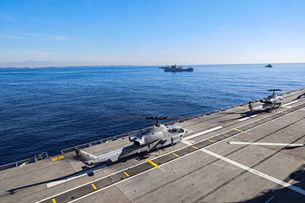 17 Kasım'da başlayan tatbikatta senaryo gereği gerçekleştirilen deprem sonrası yaşanan kaos ortamından sivilleri kurtarma operasyonu bugün Antalya Körfezi'nde gerçekleştirildi.﻿