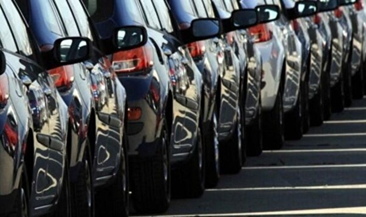 Ek MTV'yi yatırmayanlar araçlarını satamayacak ve trafikten çekemeyecek. Hurdaya ayıramayacak veya yurt dışına çıkaramayacak. Muayene de yaptıramayacak.<br><br>