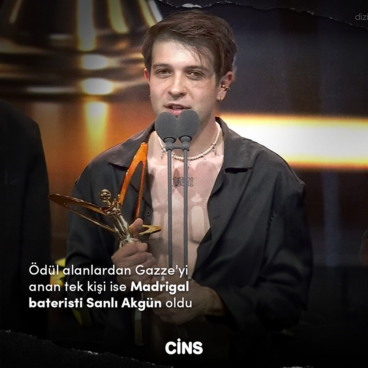 Ödül alanlardan Gazze'yi anan tek kişi ise Madrigal bateristi Sanlı Akgün oldu
