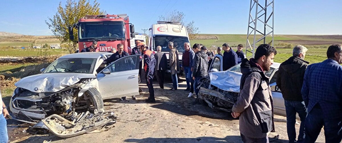 Kazada yaralanan 2'si sürücü 4 kişi, ambulanslarla Adıyaman Üniversitesi Eğitim ve Araştırma Hastanesi'ne kaldırıldı. Tedaviye alınan yaralılardan Aziz Tuncay, kurtarılamadı. Kaza ile ilgili soruşturma başlatıldı. 