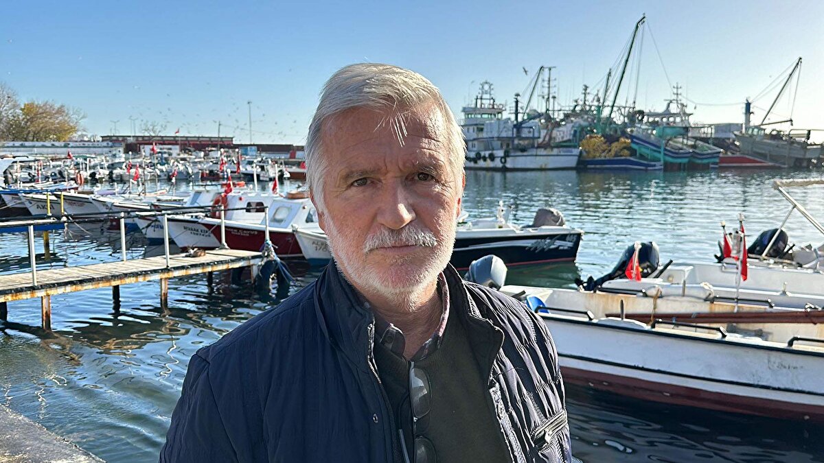 Süleymanpaşa Su Ürünleri Kooperatifi Başkan Yardımcısı Erdal Coşkunçay: Şu anda Marmara Denizi'nde bir torik akını var. 1-2 gün daha süreceğini tahmin ediyoruz."