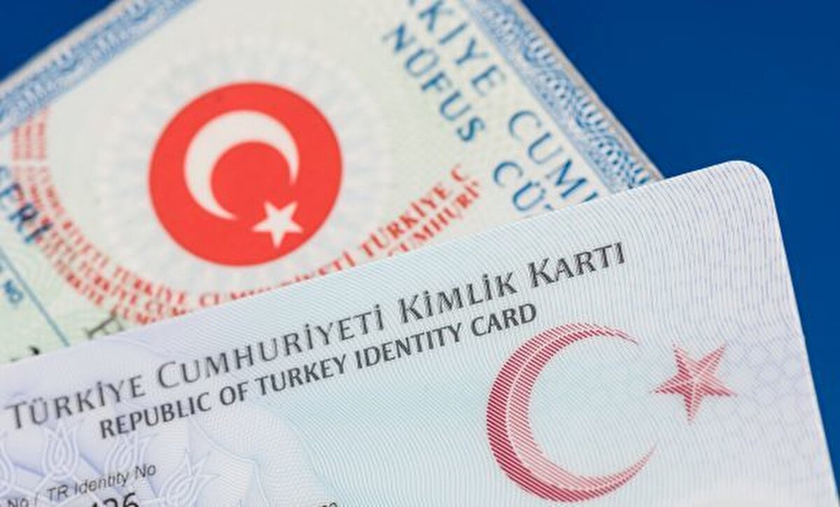 Kanuni bildirim süresi dışında doğum ve değiştirme nedeniyle düzenlenen Türkiye Cumhuriyeti kimlik kartları için 130 lira, kayıp nedeniyle düzenlenen Türkiye Cumhuriyeti kimlik kartında ise 260 lira ödenecek.