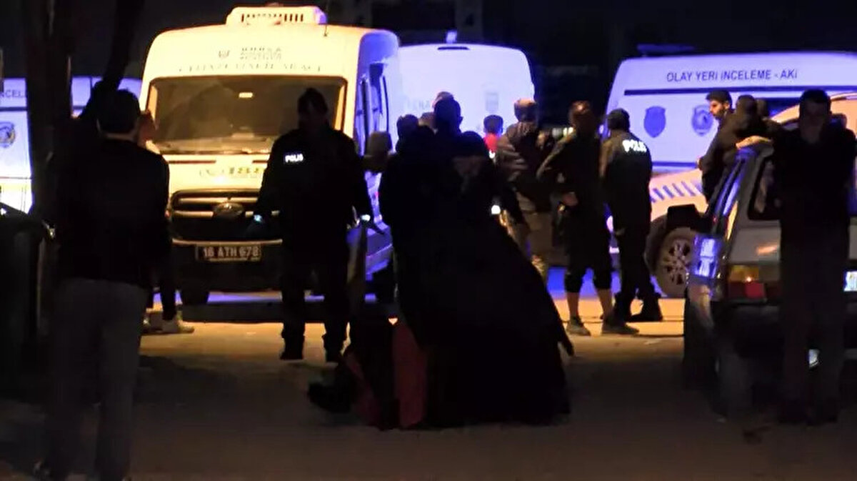 Yapılan araştırma sonrası ailenin güvenli olduğunu belirlenmesinin ardından, F.Y isimli çocuğun yanı sıra koruma altındaki M.Y. de amcasına teslim edildi. 