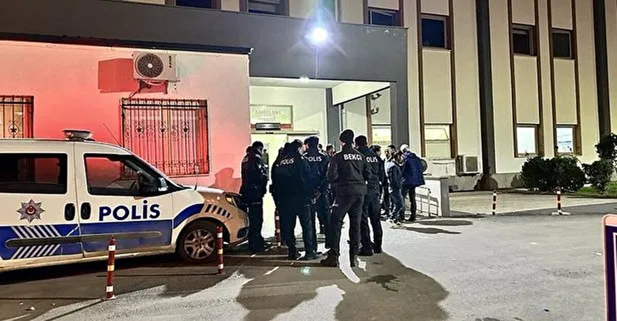 Olay yerinden kaçan şüphelinin yakalanması için çalışmalar sürerken, jandarma ekipleri köyde geniş güvenlik önlemi aldı.