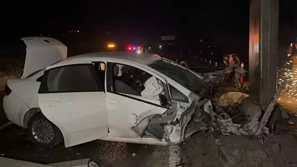 Polis ekiplerinin incelemeleri ardından Yaşar Demiryürek’in cenazesi, Eskişehir Osmangazi Üniversitesi Tıp Fakültesi Hastanesi morguna kaldırıldı. Ekipler, kazayla ilgili inceleme başlattı.