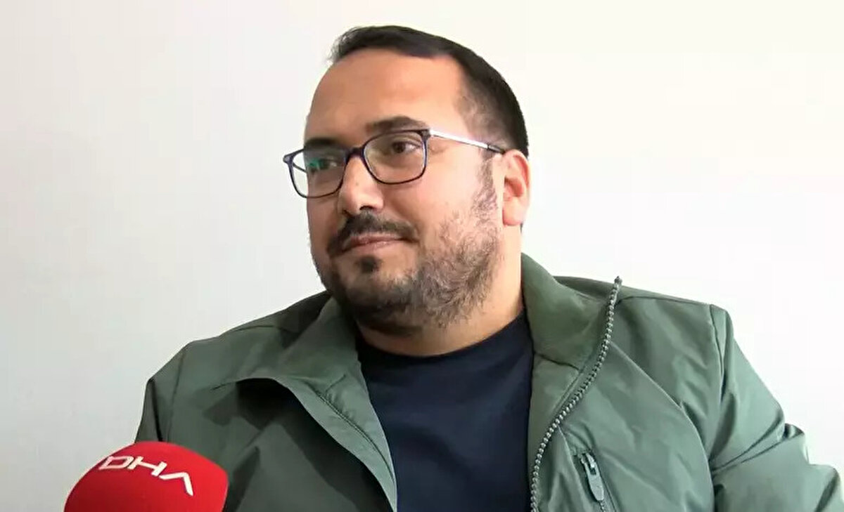 Mustafa Sarıbaş da beraberindeki arkadaşlarıyla Adana'ya gitti. Sarıbaş, kamyonun en son görüldüğü noktadan başlayıp güzergahtaki iş yerlerinin güvenlik kamera kayıtlarını tek tek inceledi. Yaklaşık 40 kamera kaydı izleyen Sarıbaş, kamyonun en son Seyhan ilçesindeki bir sanayi sitesine giriş yaptığını saptadı.