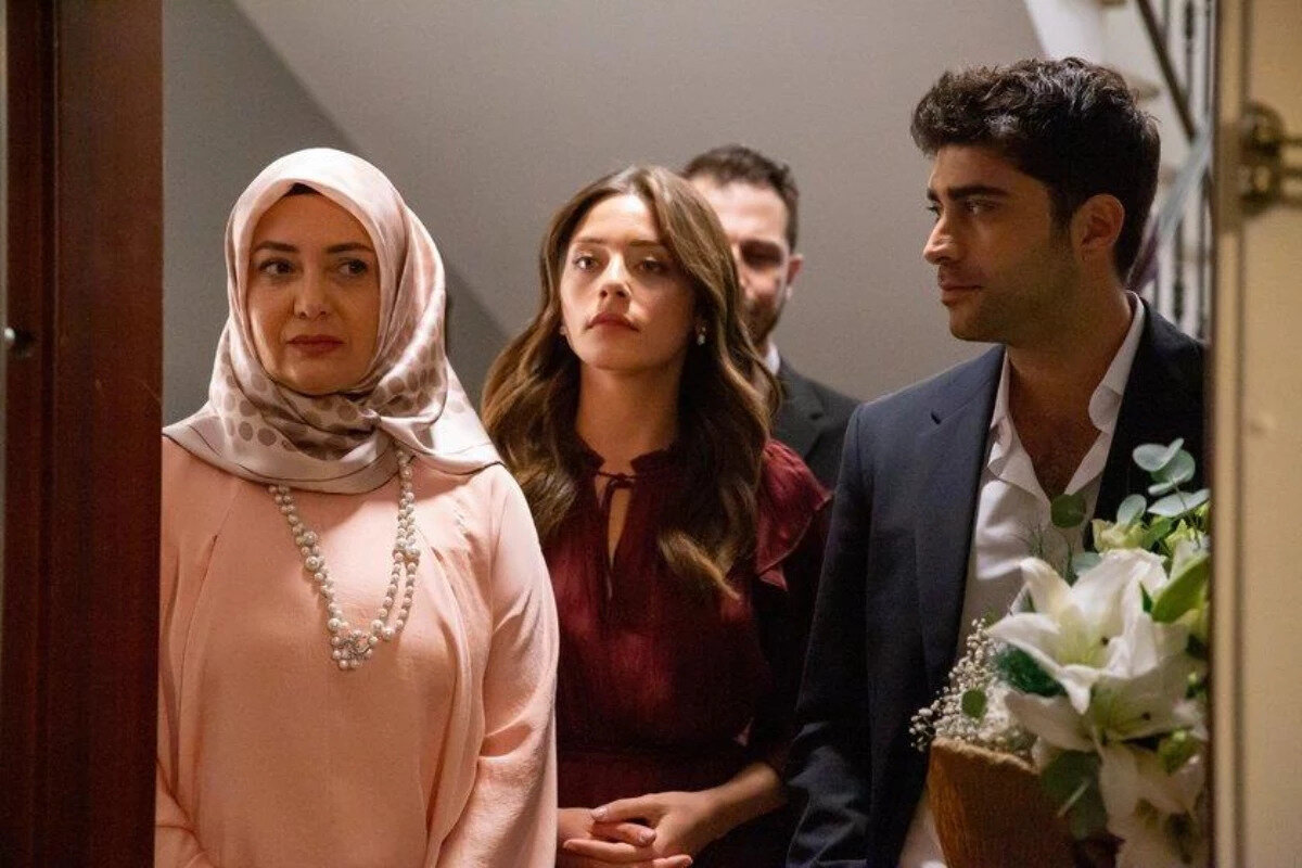 Yıl genelinde en çok izlenen 20 program arasına 'Kızılcık Şerbeti' sekizinci, 'Kardeşlerim' dokuzuncu, 'Ateş Kuşları' on ikinci sıradan giriş yaptı.