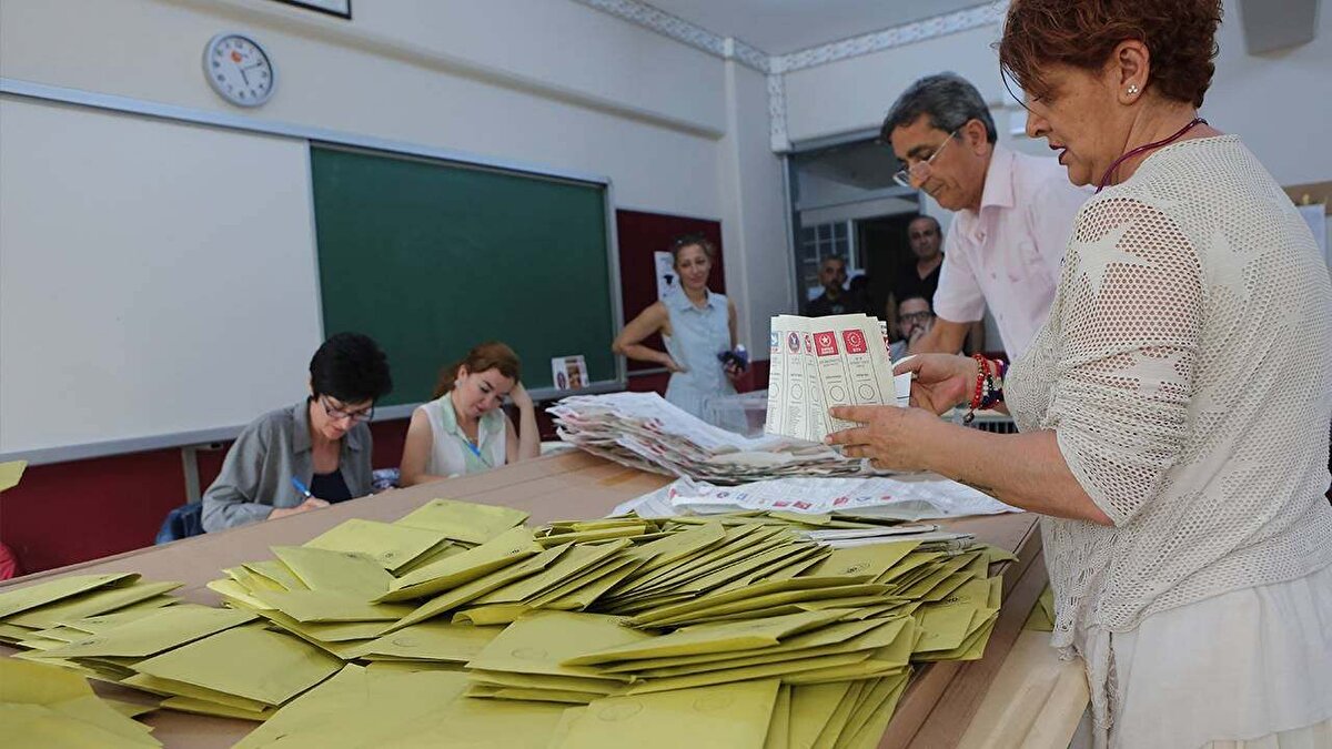 Parti üyeleri 1044 TL alacak.