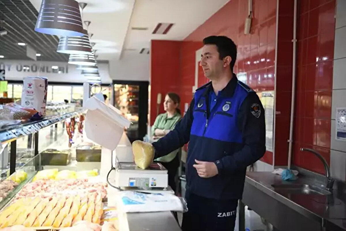 AK Parti, yeni ticaret kanun teklifini Meclis gündemine getirmeye hazırlanıyor.