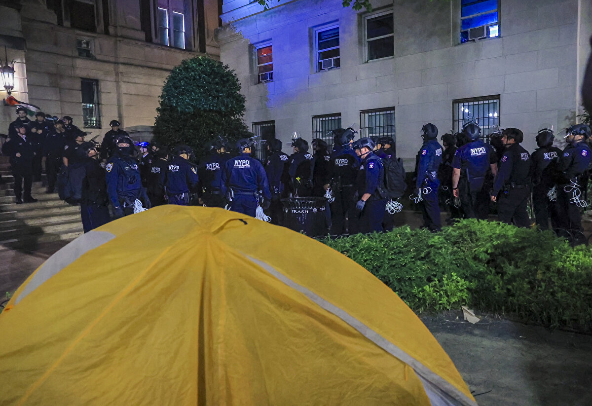ABD'nin Columbia Üniversitesindeki Gazze Dayanışma Kampı polisin müdahalesiyle dağıtıldı