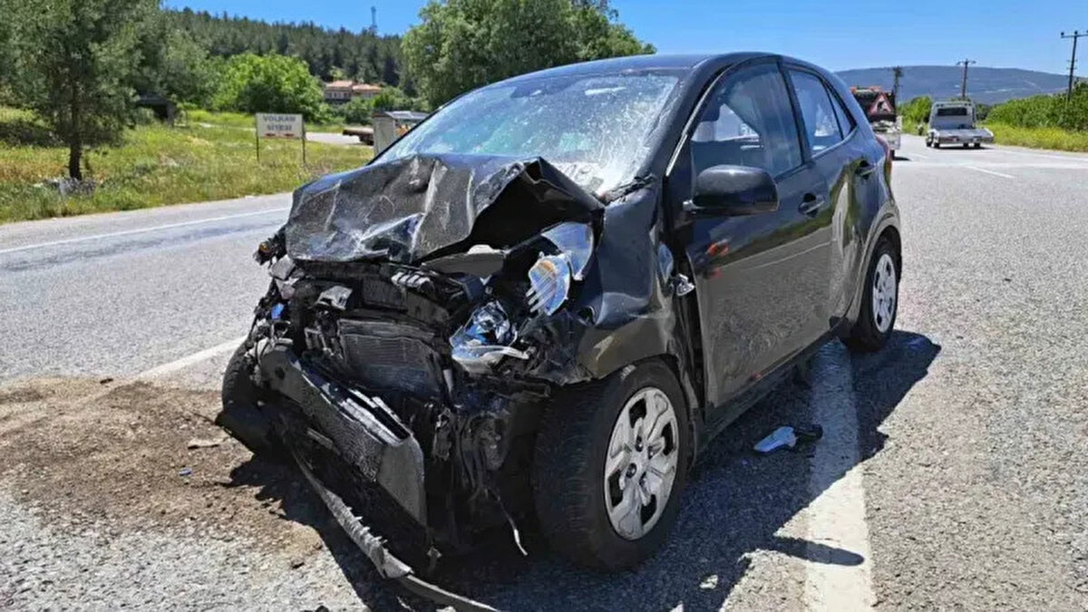 Sağlık ekiplerince Muğla Eğitim ve Araştırma Hastanesine kaldırılan yaralılardan H.E. müdahalelere rağmen kurtarılamadı.