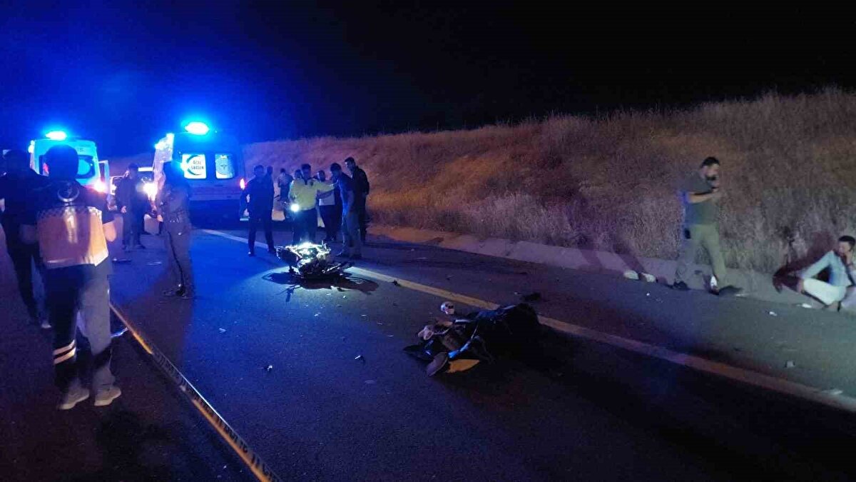 Olay yerine gelen sağlık ekiplerinin kontrollerinde Hasan Kurt ve Ümit Can Dalkıran’ın hayatını kaybettiği belirlendi.