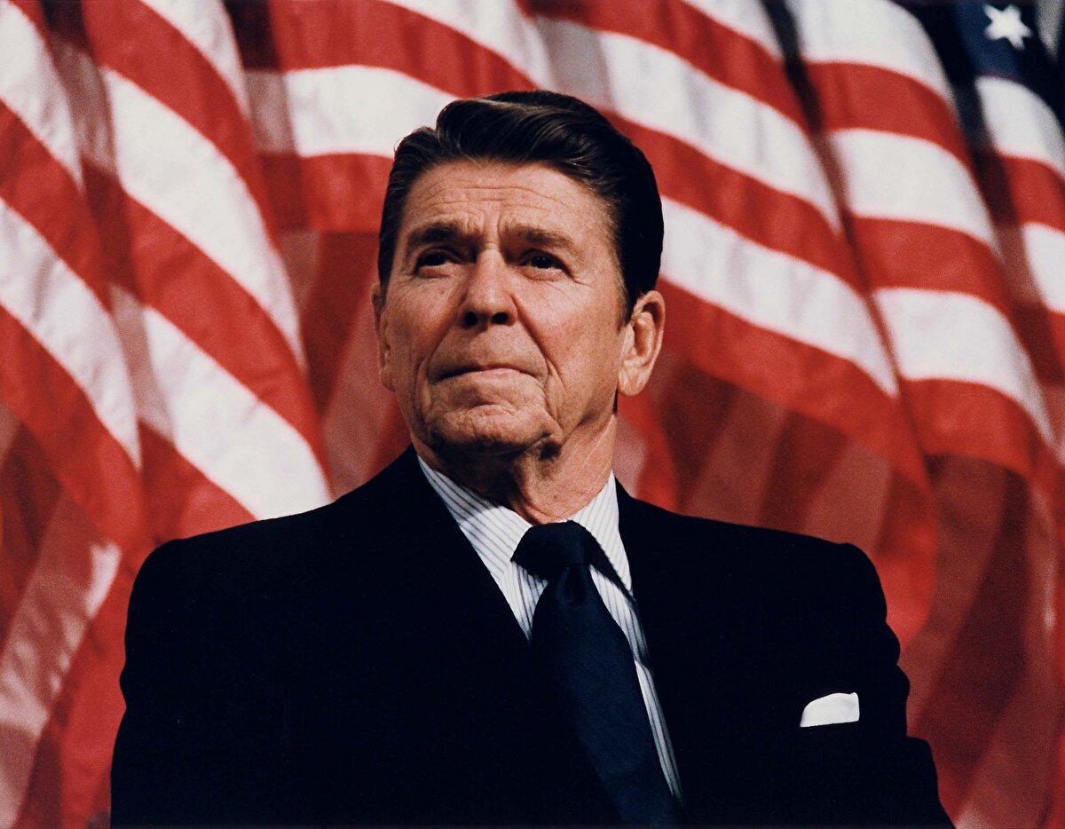 40. ABD Başkanı Ronald Reagan ise Mart 1981'de başkent Washington bir konuşmasından çıkıp konvoyuna doğru yürürken uğradığı silahlı saldırı sonucu yaralandı.