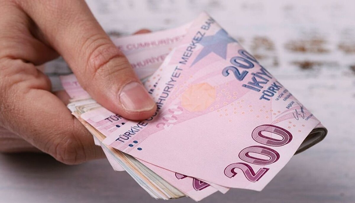 Bu kararın bankaların mevduat faizlerinde artışa sebep olabileceği belirtiliyor. Dünya gazetesinde yer alan habere göre, bankacılık kaynakları şunları söyledi: