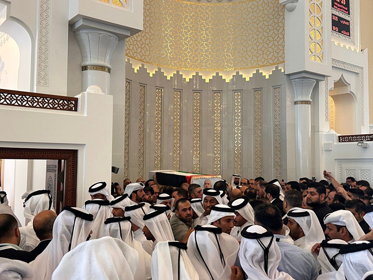 Cuma namazının kılınmasının ardından Haniye’nin cenaze törenine geçildi.