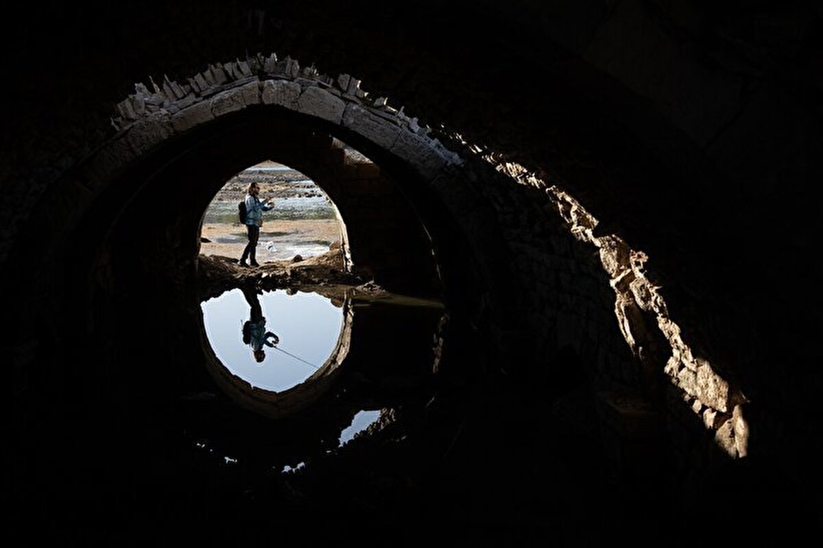 Altınapa’nın bir vakfiyesinde bu handan da bahsedilir. Vakfiyede 1201 tarihi geçmektedir. Hanın yapılış tarihini daha erkene götürmek mümkün. Konya’dan sonra Beyşehir ve Doğanhisar yol ayrımının kavşak noktasında. Bu sebepten dolayı oldukça stratejik yere sahip. Önemli bir uğrak noktada.