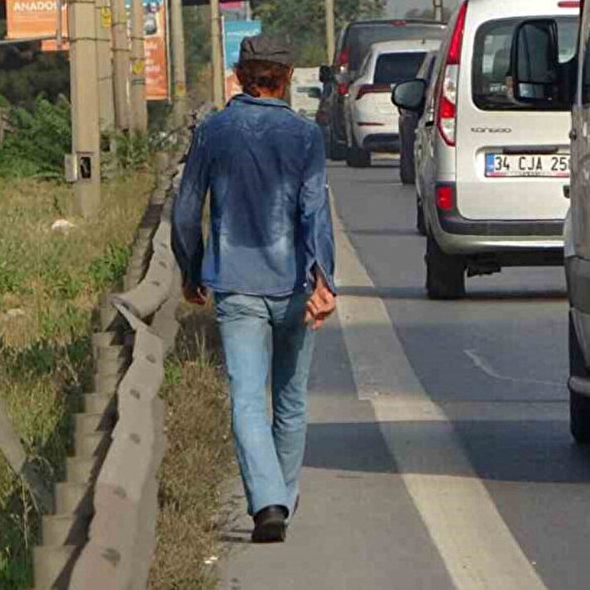 Olay, İstanbul’un Pendik ilçesi Kavakpınar Mahallesi Terzi Sokak üzerindeki bir evde saat 21.00 sıralarında yaşandı.