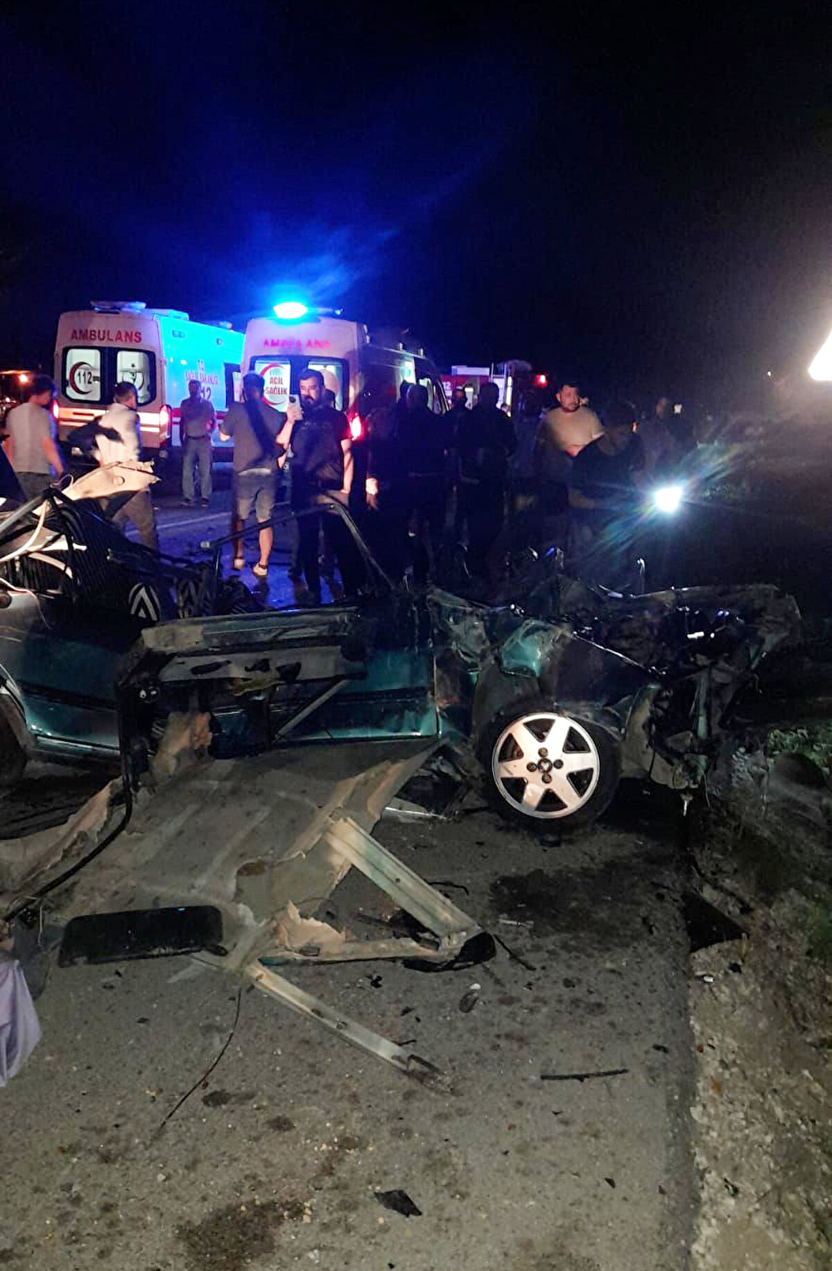 İhbar üzerine, kaza yerine 112 Acil Sağlık ve jandarma ekipleri sevk edildi.
