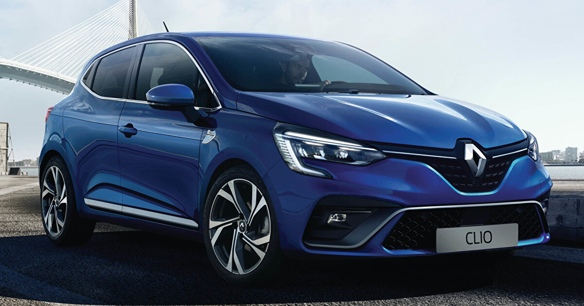 Fiat'ın ardından, 9 bin 742 araçla Renault yer alıyor. 9 bin 742 aracın 8 bin 626 adeti binek araç sınıfında bulunuyor.