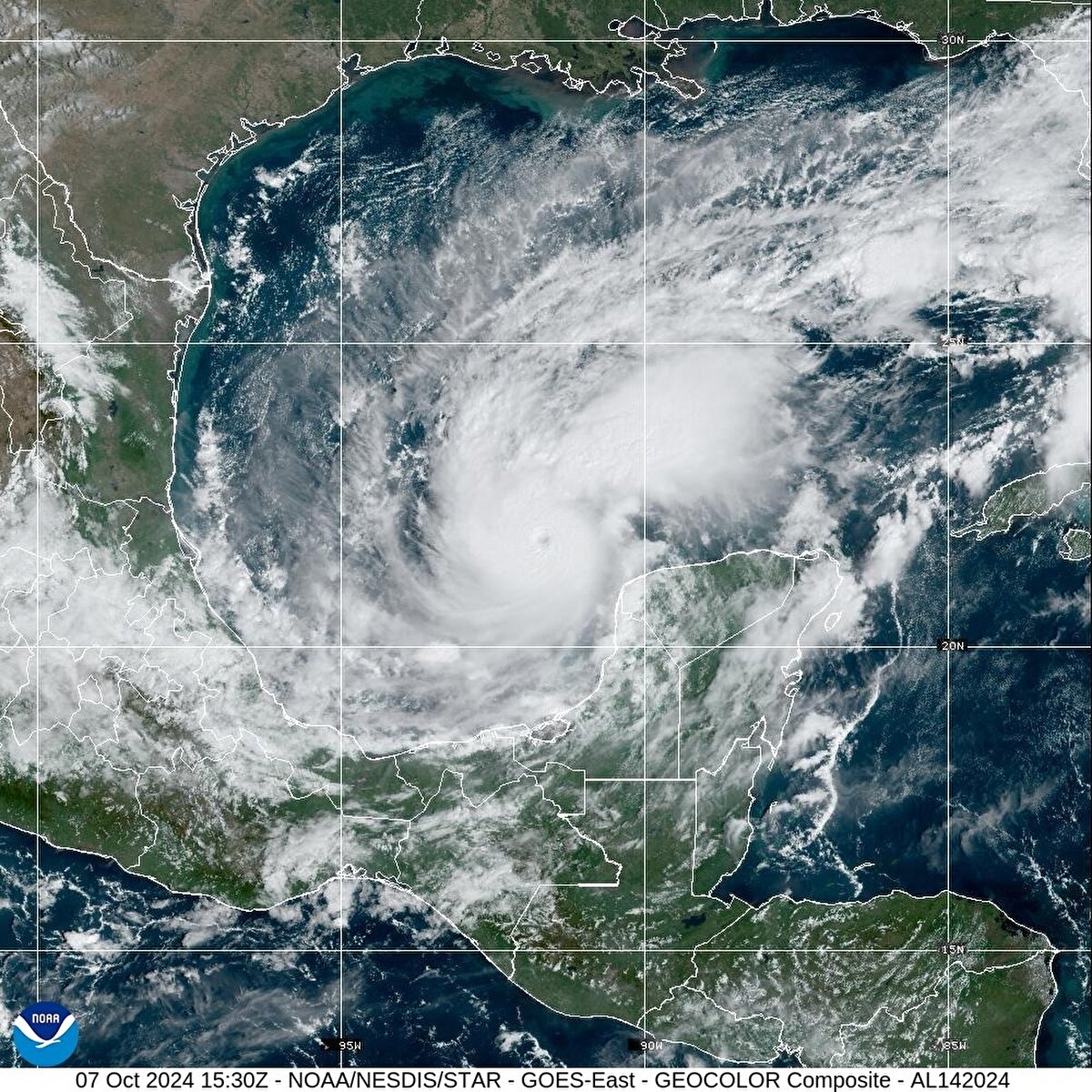 Kasırganın su şebekesine zarar vermesi nedeniyle içme suyu hizmetinin geçici olarak durdurulduğu St. Petersburg bölgesinde, şiddetli yağış ve rüzgarların etkisiyle bir vinç yıkılırken, evler ve yapılar da hasar gördü. Kasırgadan etkilenenlerden St. Lucie bölgesi yetkilileri, kasırga nedeniyle meydana gelen hortumlar sonucu 4 kişinin hayatını kaybettiğini açıkladı.