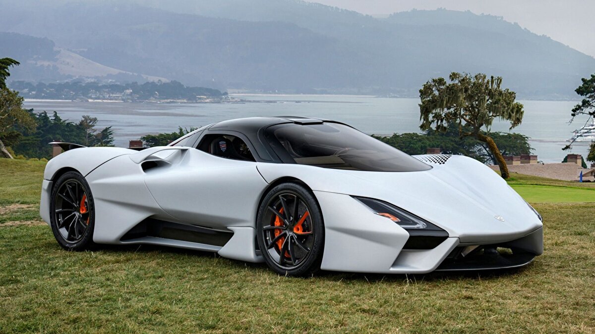 SSC Tuatara 1750 beygir gücüne sahip. Amerika'da SSC North America adlı şirket tarafından üretiliyor.