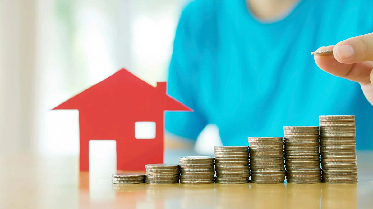 Kasım ayı kira artış oranı, Türkiye İstatistik Kurumu’nun (TÜİK) ekim ayı enflasyon verilerini açıklamasıyla netleşti. TÜFE’nin 12 aylık ortalamasına göre kasım ayı kira artışı yüzde 62,02 olarak belirlendi. Geçtiğimiz temmuz ayında yüzde 25’lik kira artış sınırının sona ermesiyle, kasım ayında sözleşme yenileyecek olan kiracılar TÜFE oranlarına göre zam yapacak.