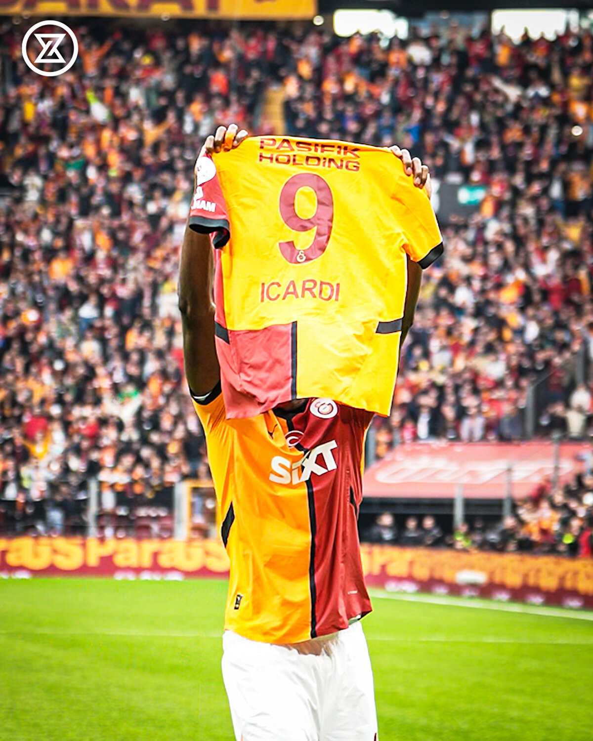 &#129778;&#127995;&#129777;&#127995; Icardi sevinci yaptı&#128085; Icardi'nin formasını g&#246;sterdi