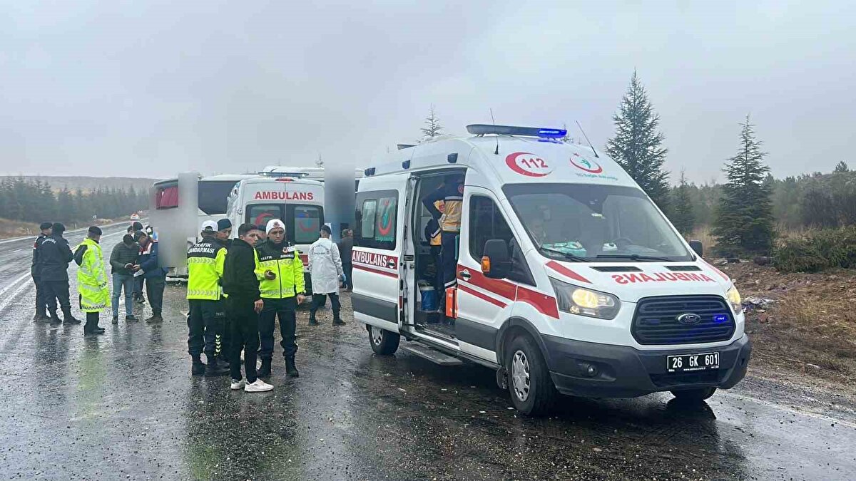 İhbar üzerine kaza yerine çok sayıda jandarma ve sağlık ekibi sevk edildi.