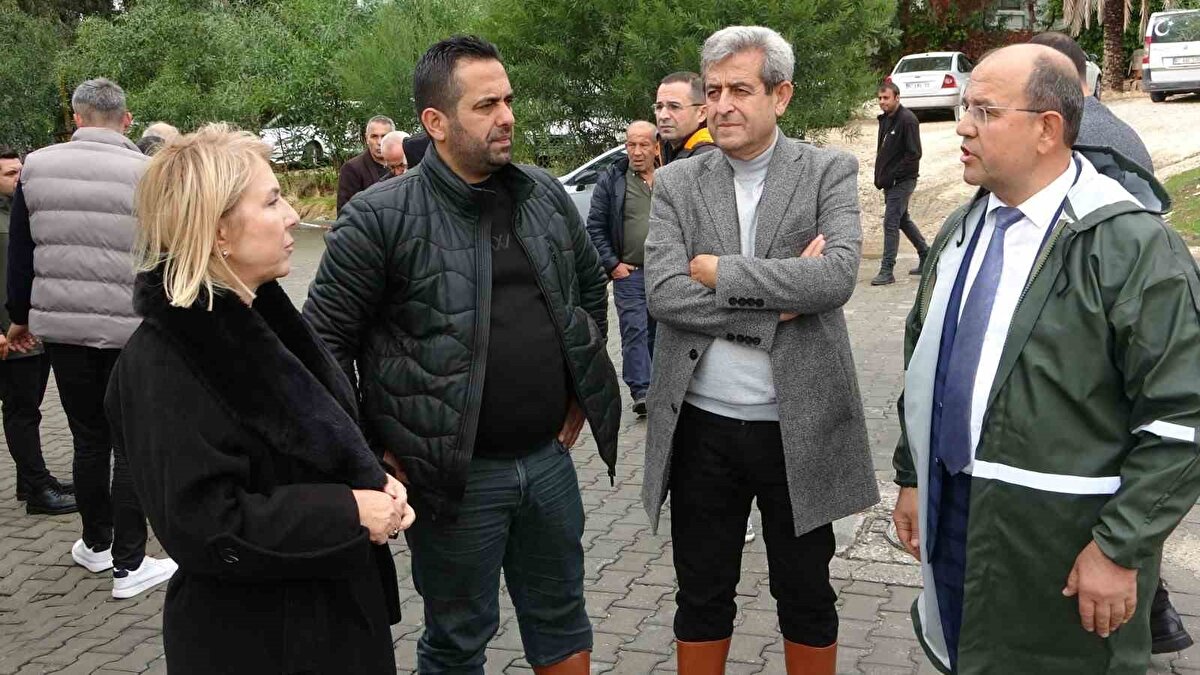 Gündoğdu turizm bölgesinde faaliyet gösteren 5 yıldızlı Diamond De Luxe Hotel & Spa’nın başta havuz bölümü olmak üzere, zemin katta bulunan restoran, hamam, spa, mutfak, soğuk hava deposu, jeneratör ve işletmeleri sular altında kaldı.